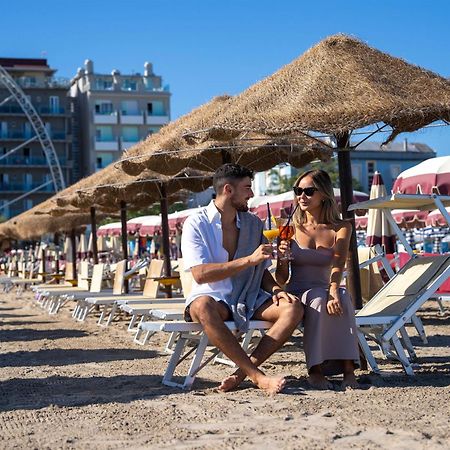 Hotel Thea Gabicce Mare Dış mekan fotoğraf