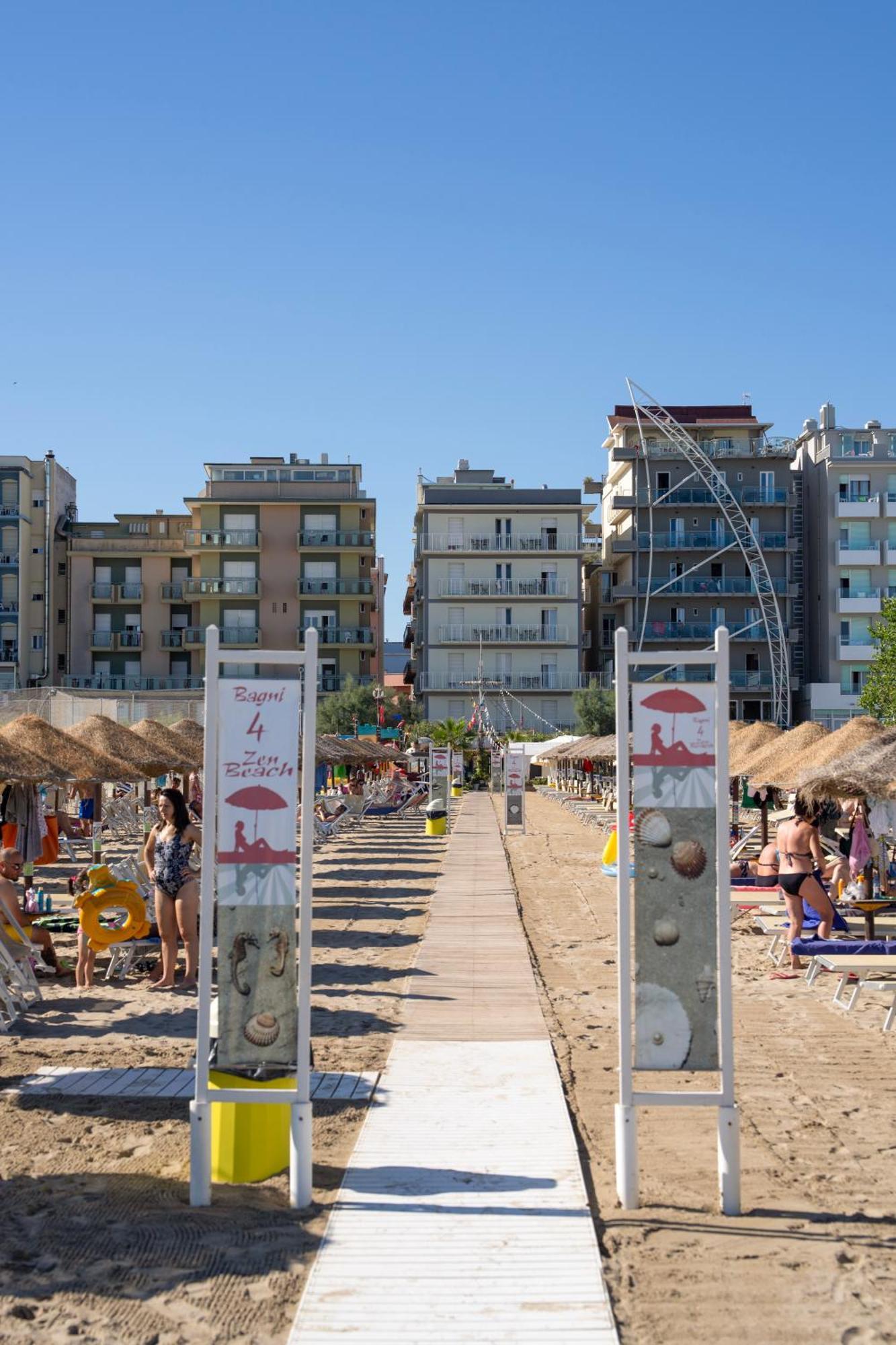 Hotel Thea Gabicce Mare Dış mekan fotoğraf