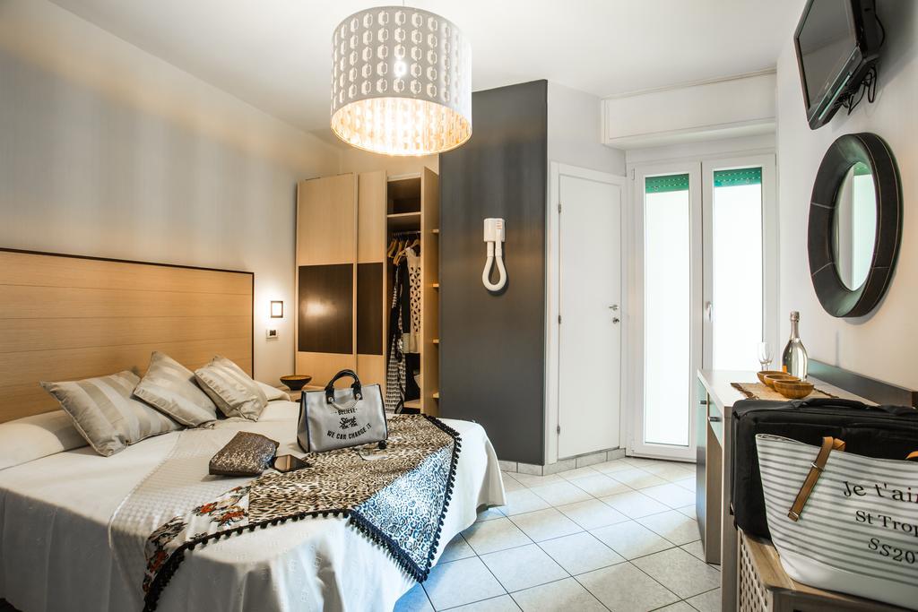 Hotel Thea Gabicce Mare Dış mekan fotoğraf