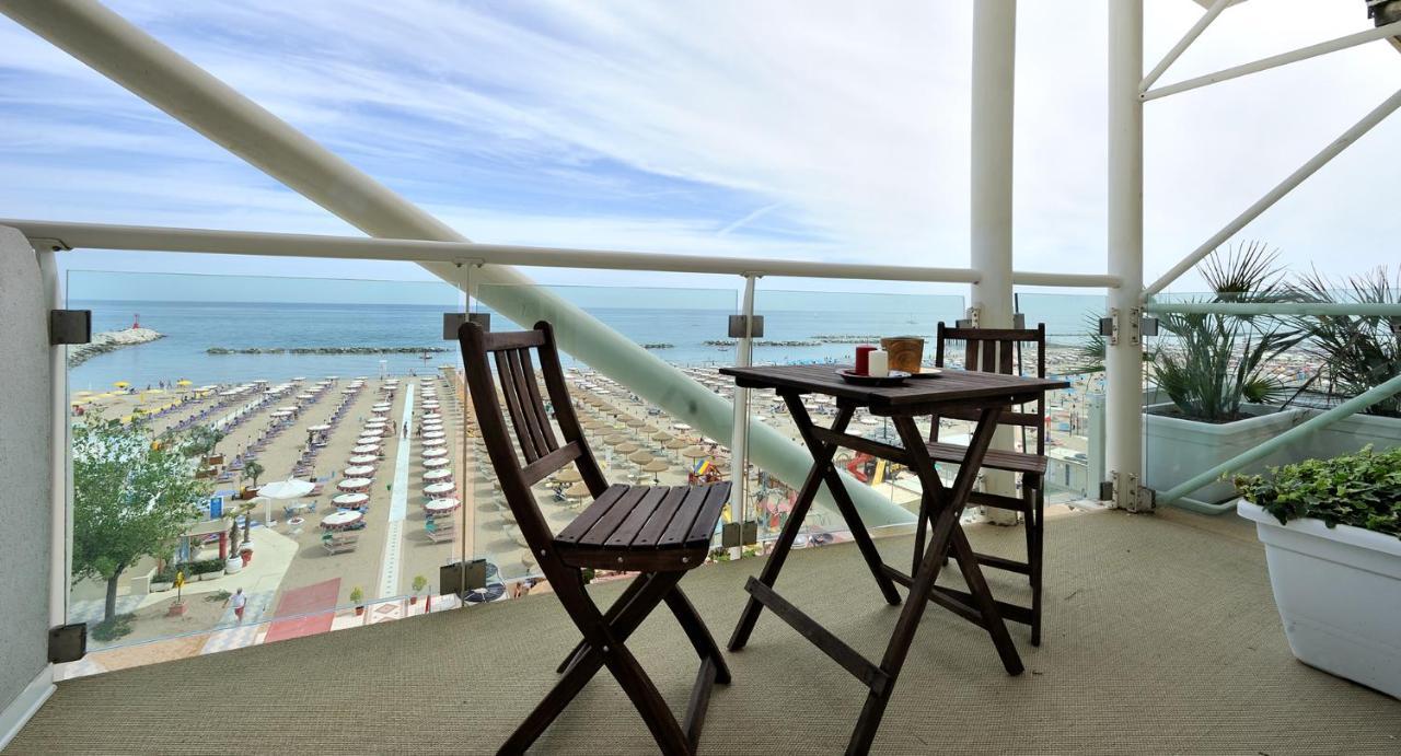 Hotel Thea Gabicce Mare Dış mekan fotoğraf